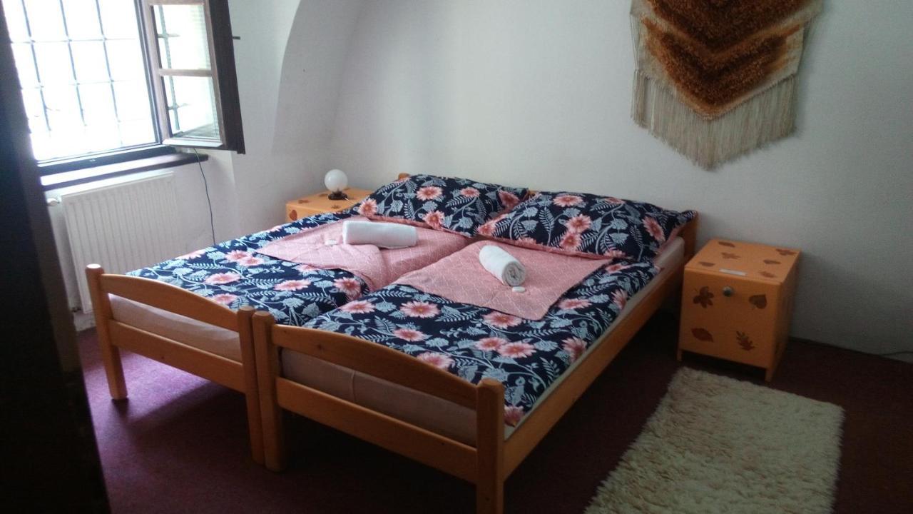 Penzion U Tkadlen Jindrichuv Hradec Exterior photo